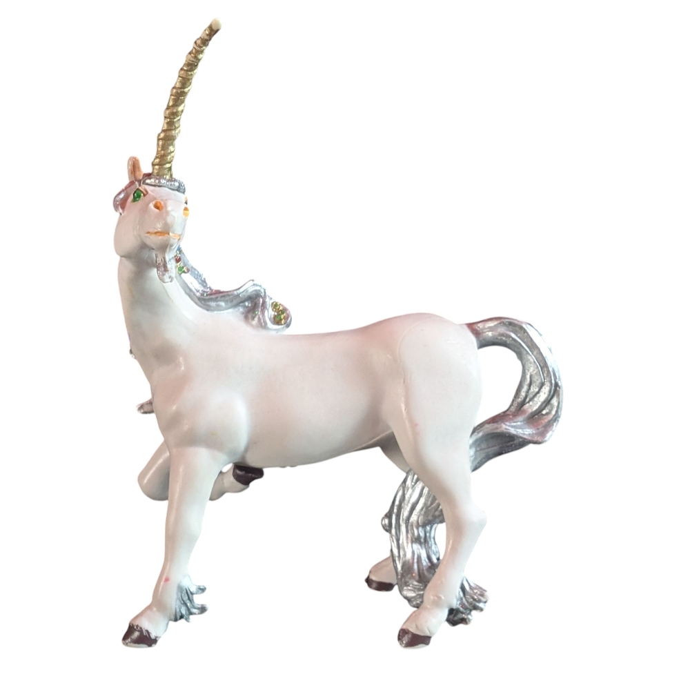 White and Silver Unicorn Figurine 2 for 22$ on selected item